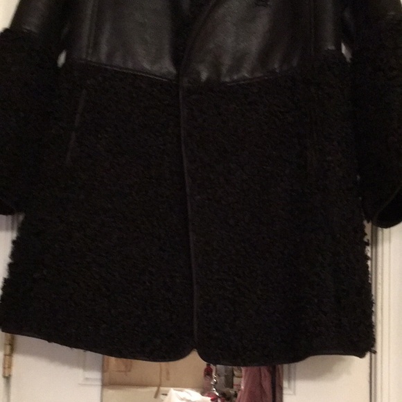 Max Studio BOUTIQEBLACK TEXTURED LEATHER & SHEARLING NWT COAT SIZE SMALL - Picture 2 of 11